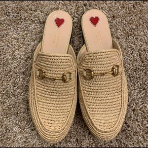 Gucci Princeton Raffia Slides